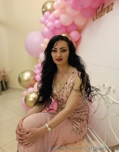 anasparkle nudes star photos