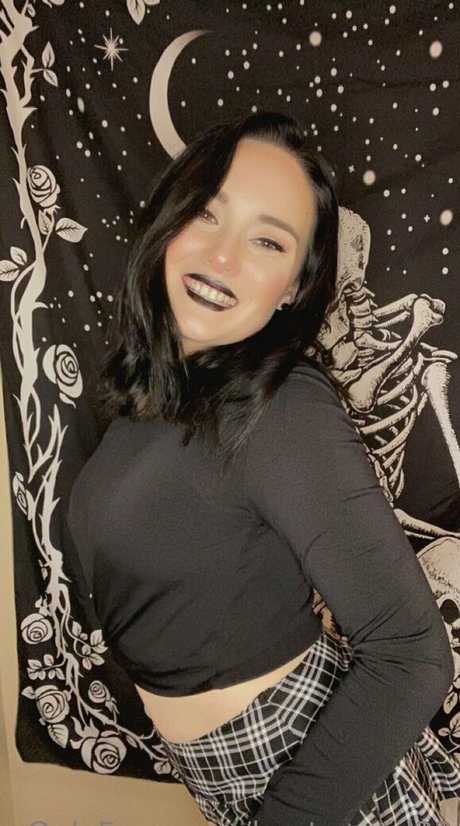 scarlottnyx22 modelo desnuda imagen