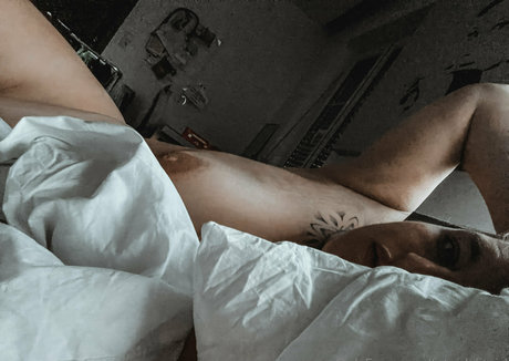 fatgirl fitgirl modèle artistique collection