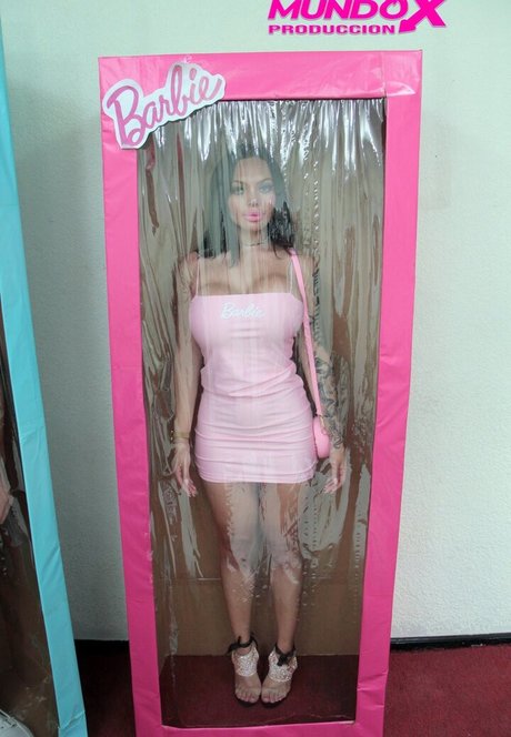 Nicol Loveee modelo libre imágenes