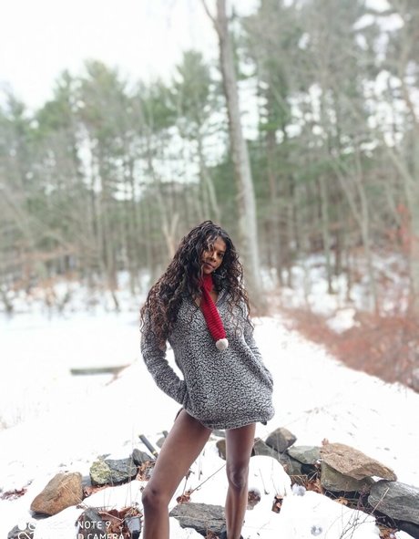 feliciathunnder modelo atractivo foto