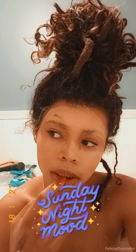 feliciathunnder hermosa actriz galerías