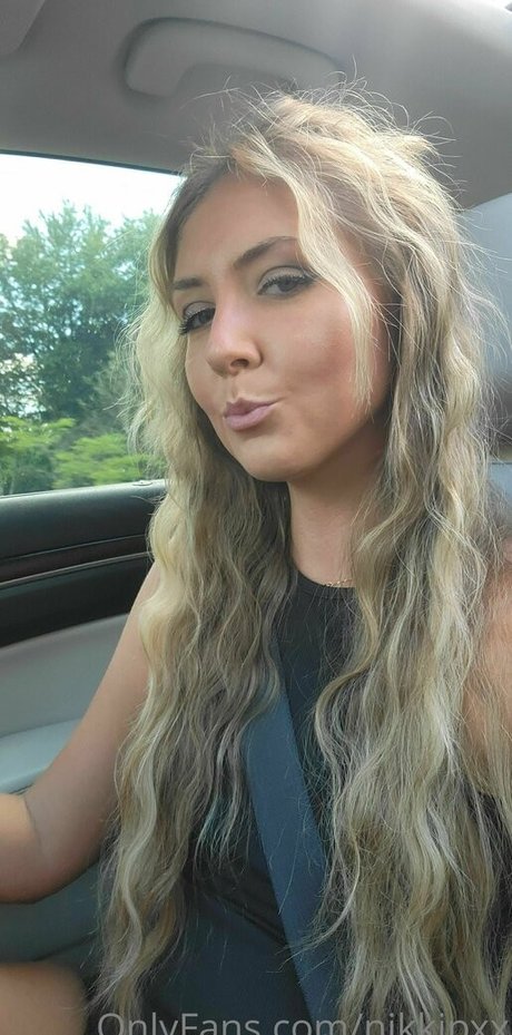 Nikkipxx étoile hd photos