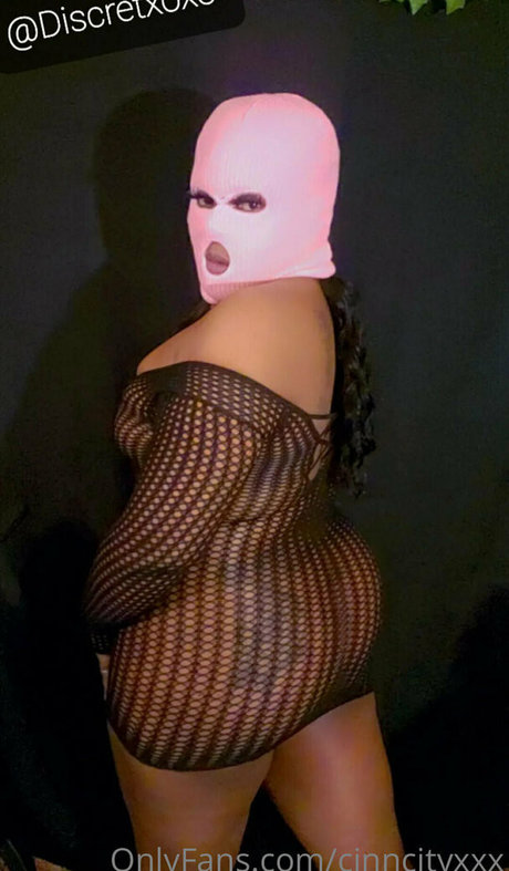 cinncityxxx modelo erótico imágenes