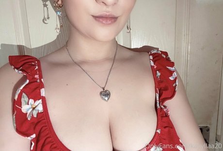 kayyllaa20 modelo libre imagen