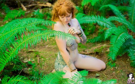 Lilredfoxx model naked pic