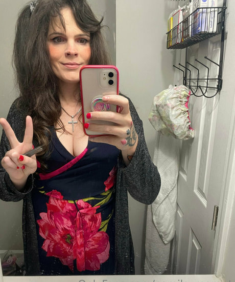 camila margot sexe de star du porno archive