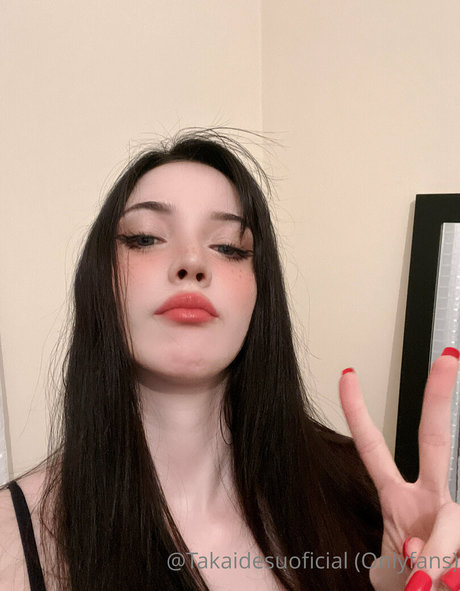 takaidesuoficial estrella porno bonita galería