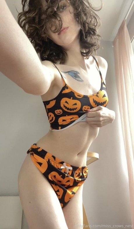Miss Crows Nest pretty pornstar pics