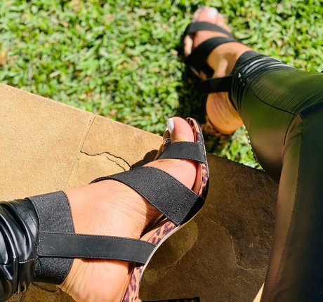 sophiatheminx modèle gratuit galeries