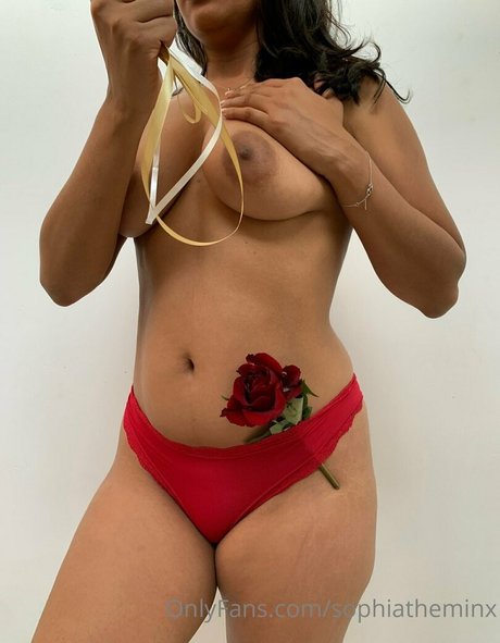 sophiatheminx estrella adulta archivo