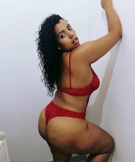 boomsar bonita actriz imágenes