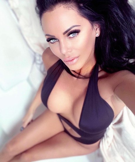 Onlyheni belle star du porno photo