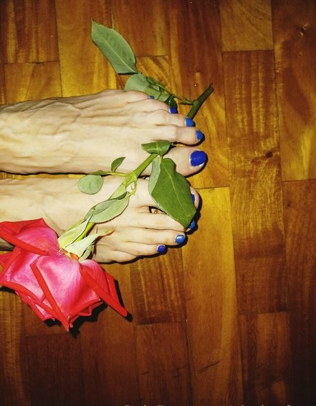 clarita feet modelo perfecto fotos