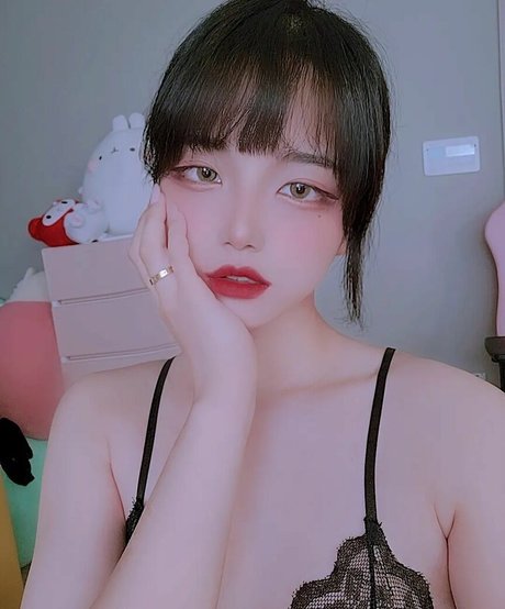 zlzzlz95 estrella porno gratis archivo