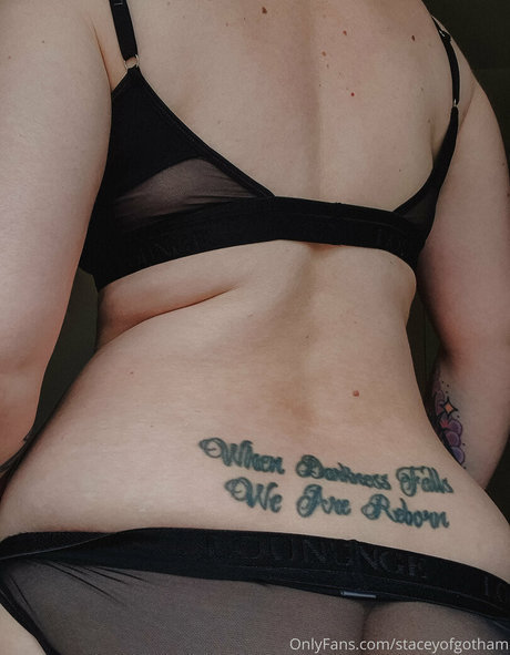 Stacey Jenkins arte modelo galerías