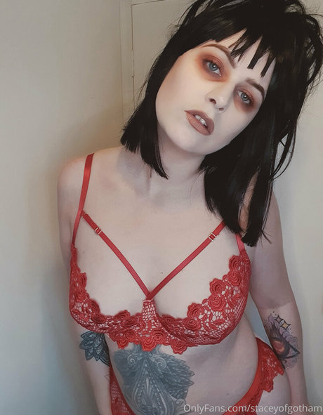 Stacey Jenkins star exclusive galerie