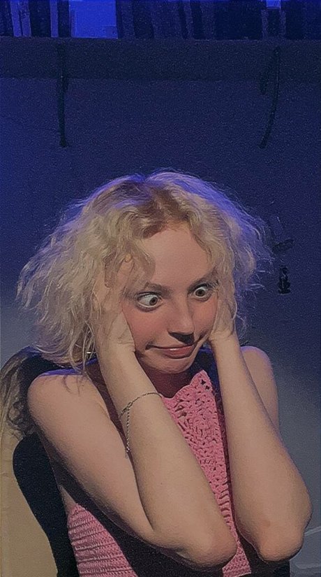 Romanowwa estrella porno exclusiva galerías