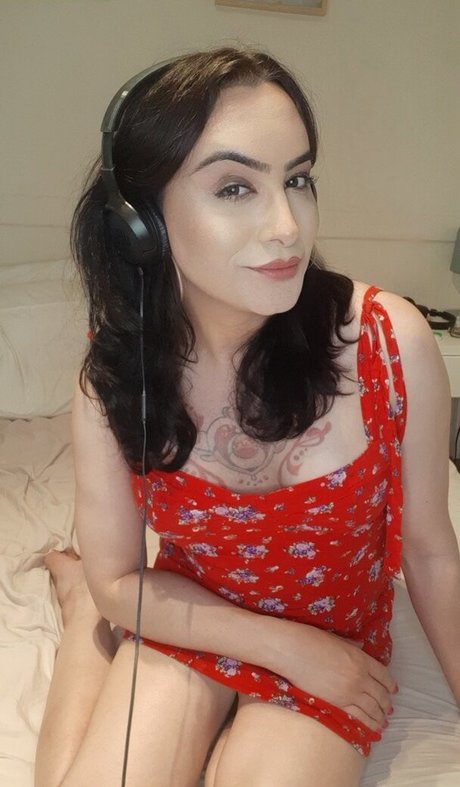 Miss Yuna modelo gratis foto