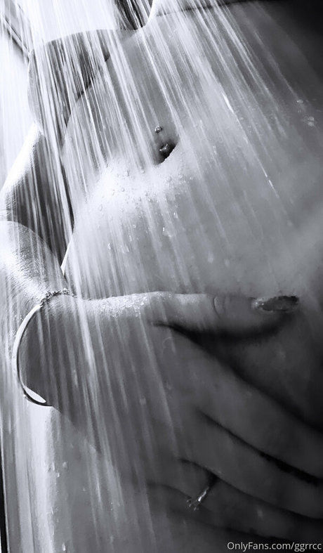 ggrrcc modelo desnuda imagen