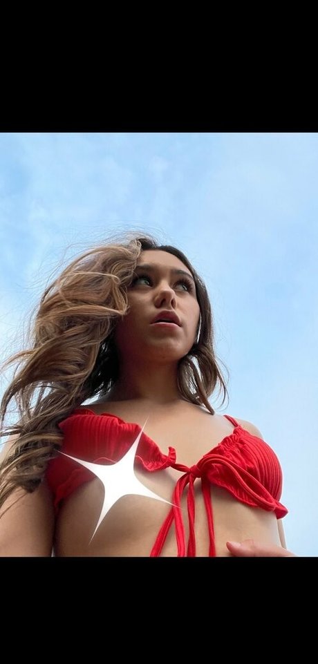 rlunas modelo bonita archivo