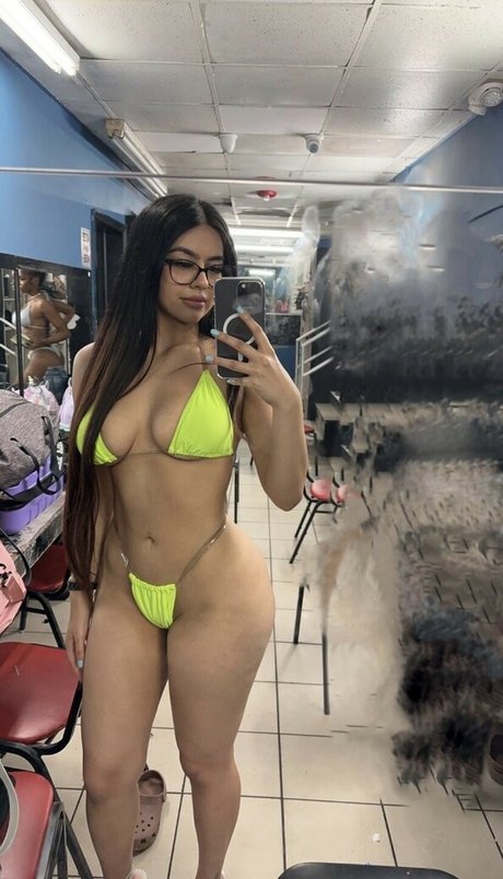 SumanMaria model adult image
