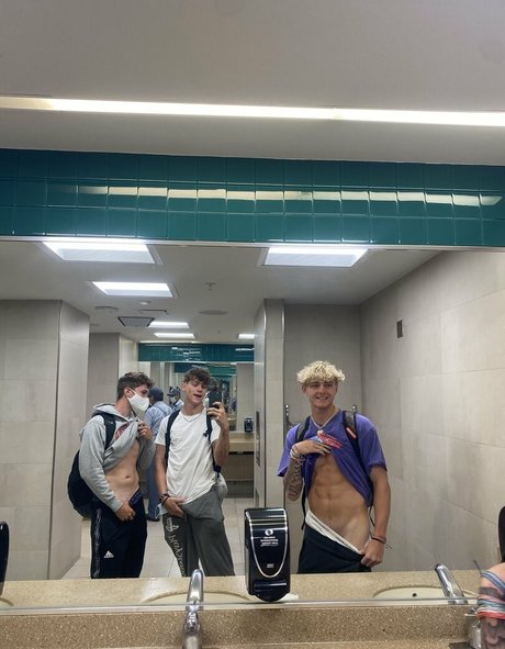 hungodeyfree modelo agradable galerías