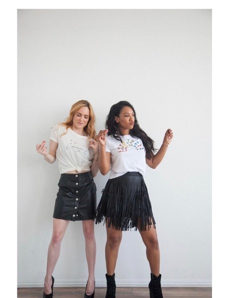 Caity Lotz modèle chaud images