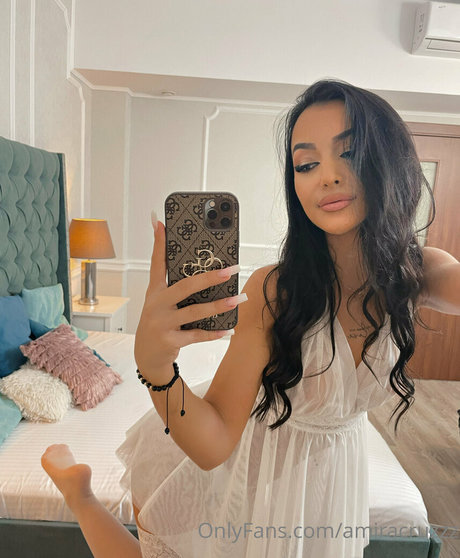 amiracruzzz top actress img