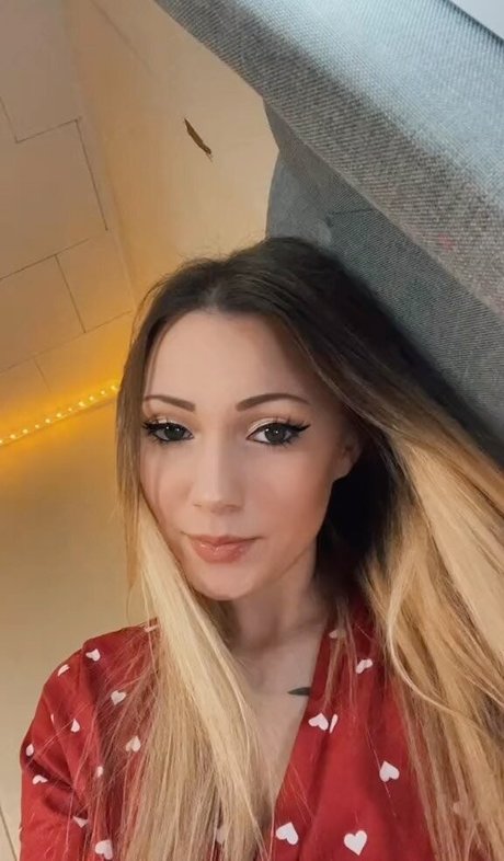 Little Momma desnudos estrella fotos