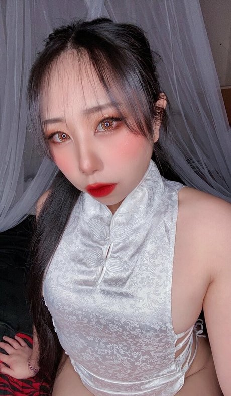 sandyth3li0n jolie star du porno photo