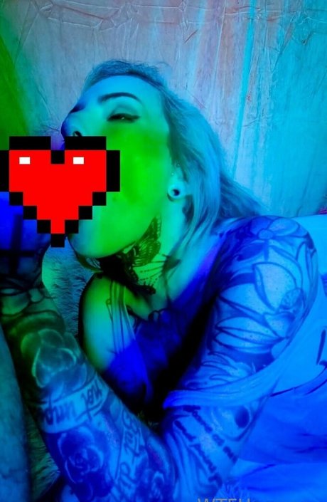 WtfHarmony pornographic star image