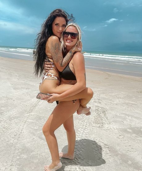 Kara C model beautiful pic