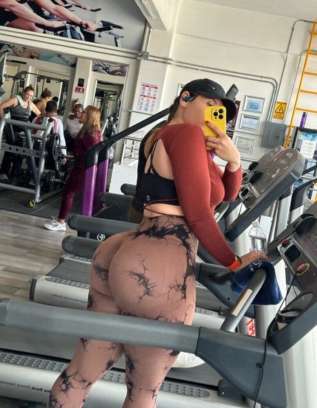 Tetesanlop hot star picture