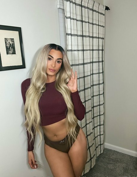 tschasitybanks pornstar erotic gallery