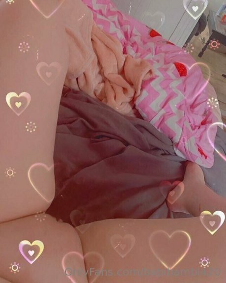 Rachael Mizak modèles nus archive