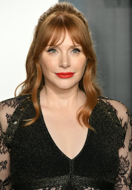 Bryce Dallas Howard estrella porno atractiva recopilación