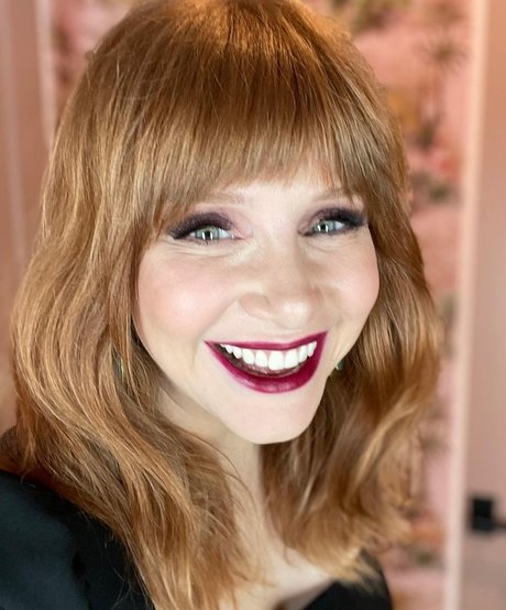 Bryce Dallas Howard modelo perfecto recopilación