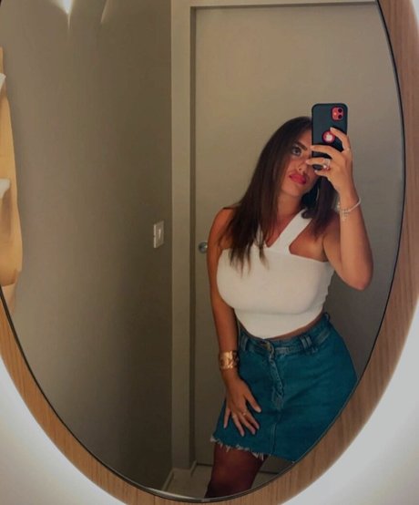 Ylenia Bevelacqua estrella superior imágenes