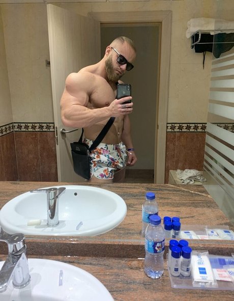 drewalexander estrella del arte galerías