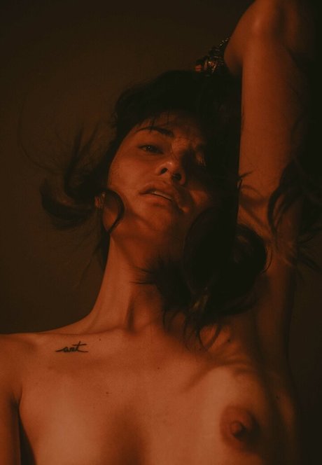 Charry Jin actriz atractiva galería