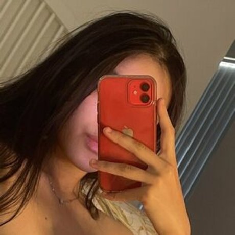 freenofacepetite actress pic