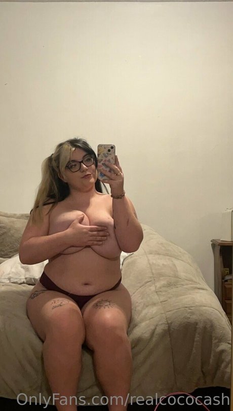 realcococash modèle nu archive