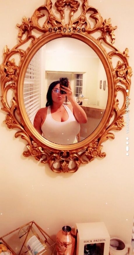 Gabb Ferraro bonita estrella archivo