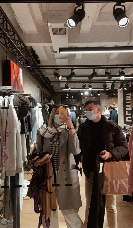 belonly modèle artistique galeries