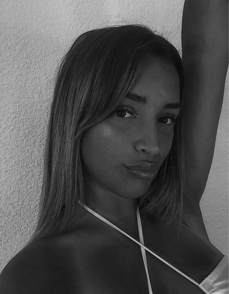 belonly sexo modelo imagen