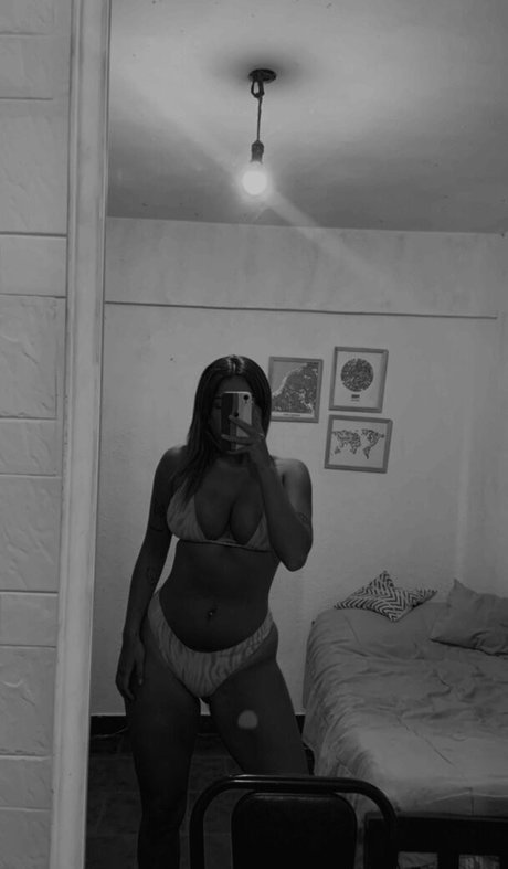 belonly actriz de alta calidad foto