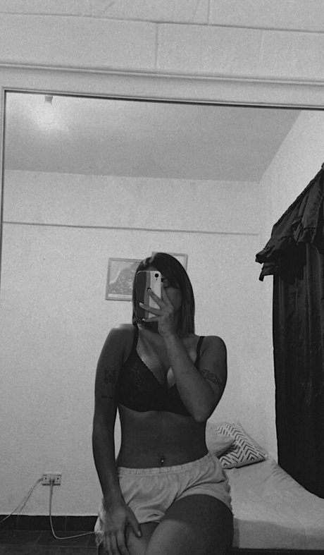 belonly linda estrella galerías