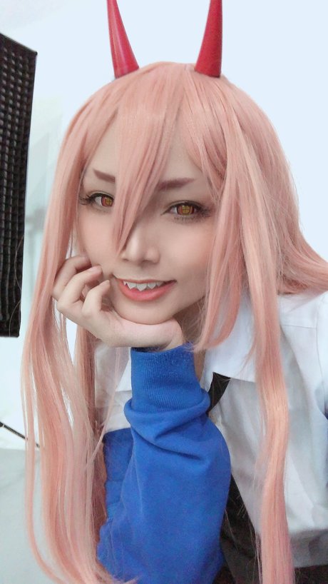 Reakami bonita modelo foto