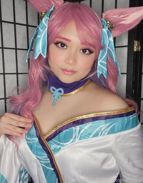 ambiyah star du porno chaud des photos